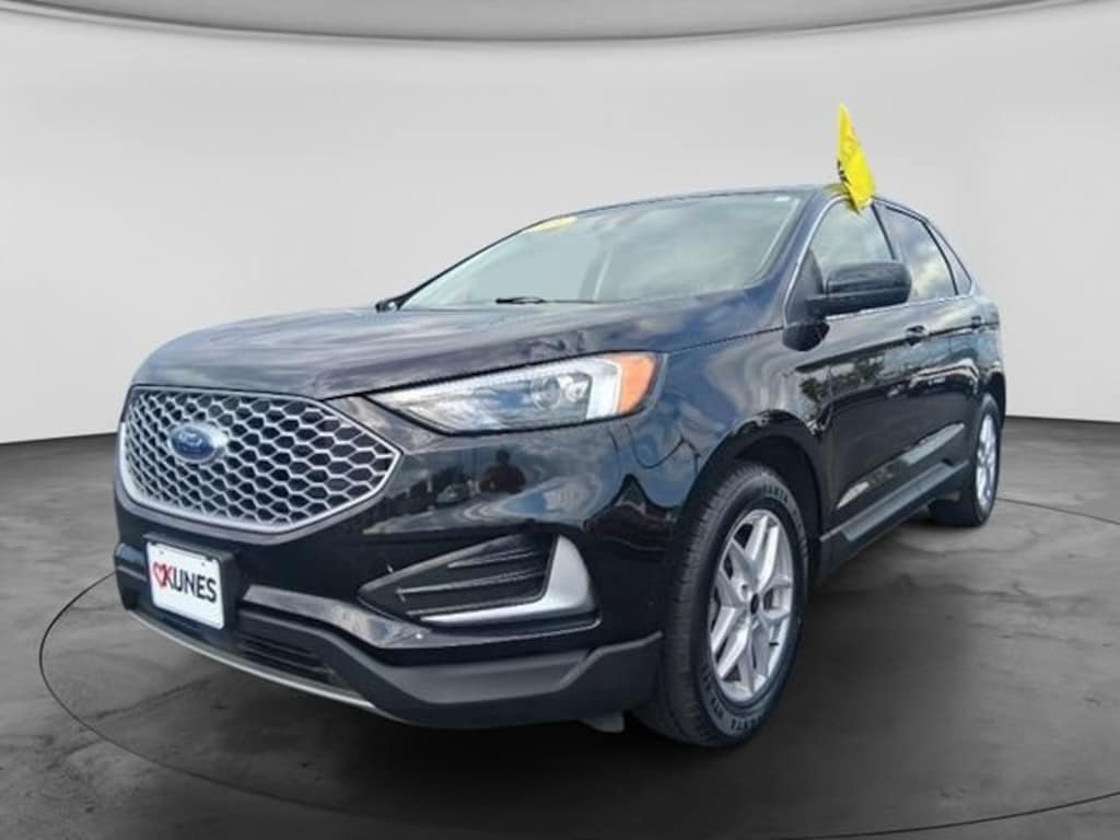 Used 2024 Ford Edge SUV