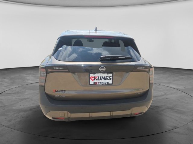 2025 Nissan Kicks SV AWD - Photo 7