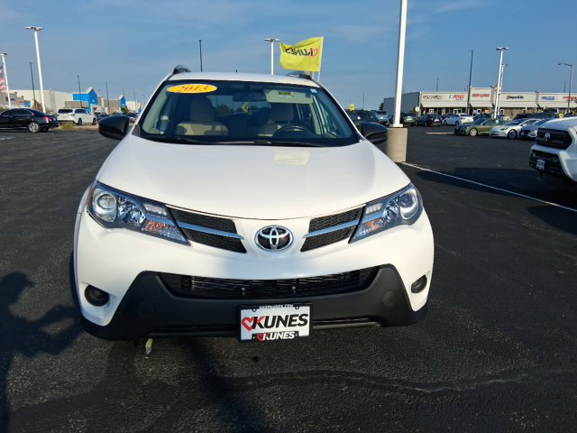 Used 2013 Toyota RAV4 LE with VIN 2T3BFREV3DW094876 for sale in Galesburg, IL