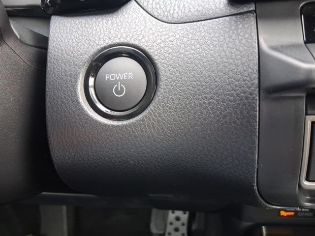 2026 Toyota Camry SE - Photo 17