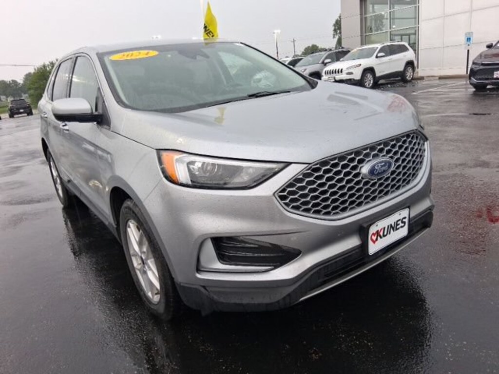 Used 2024 Ford Edge SUV