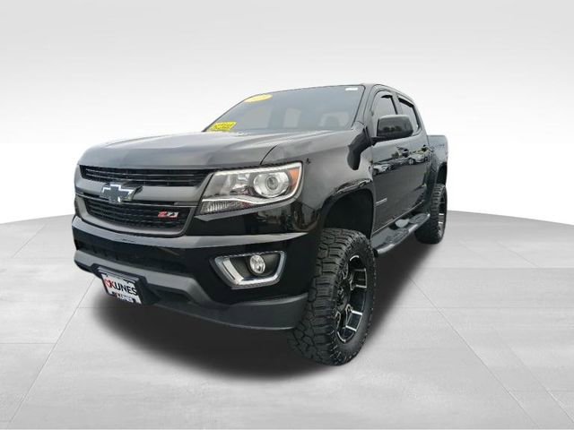 2019 Chevrolet Colorado Z71 photo 2