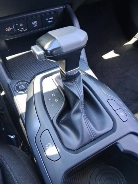 2025 Kia K4 LXS - Photo 25