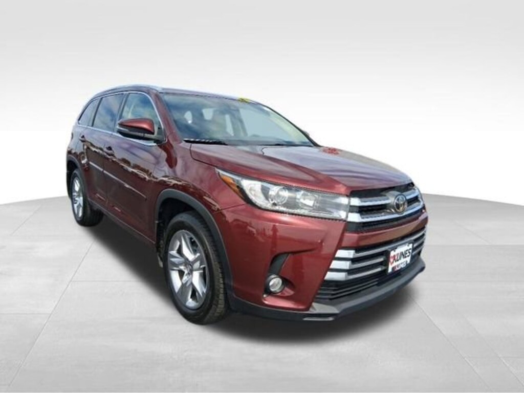 Used 2017 Toyota Highlander Limited V6 SUV