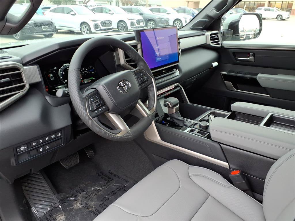 2026 Toyota Tundra Limited - Photo 17
