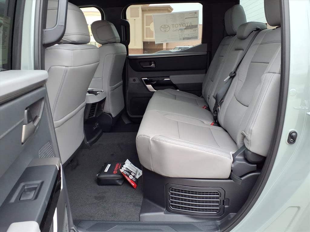 2026 Toyota Tundra Limited - Photo 18