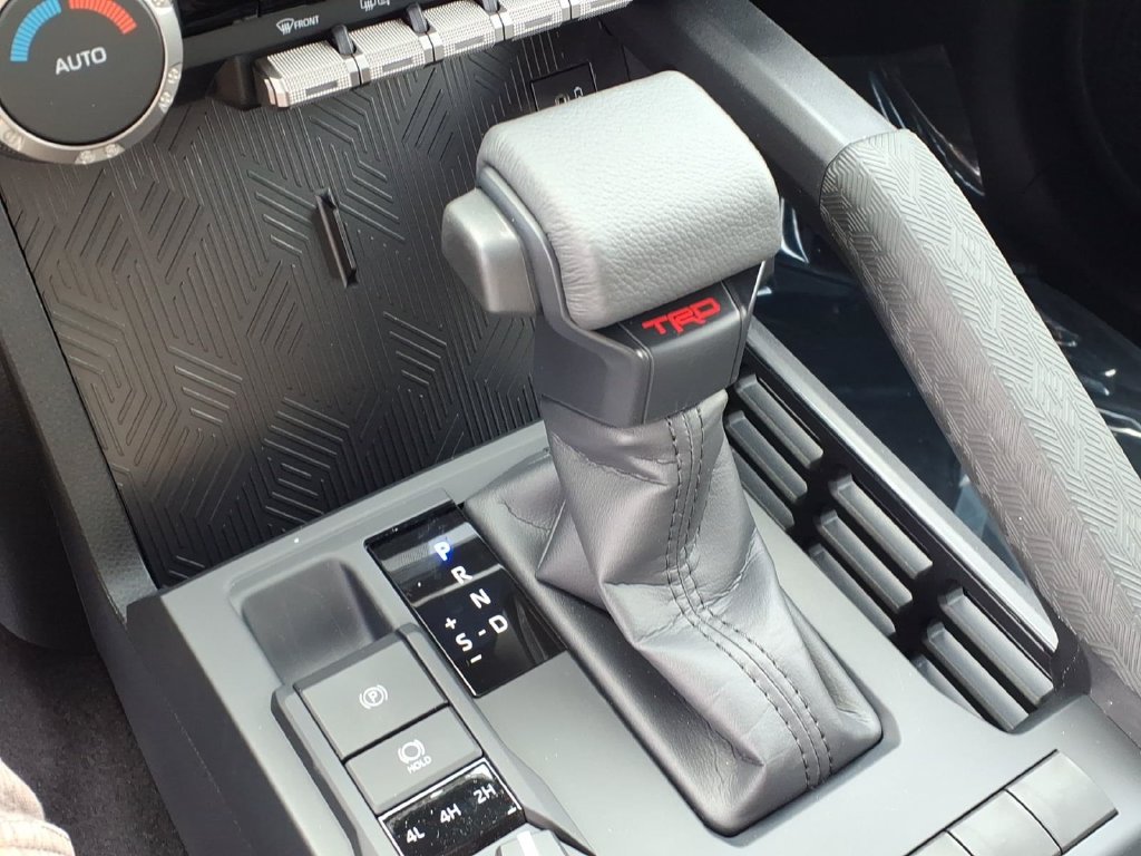 2026 Toyota Tacoma TRD Sport - Photo 12