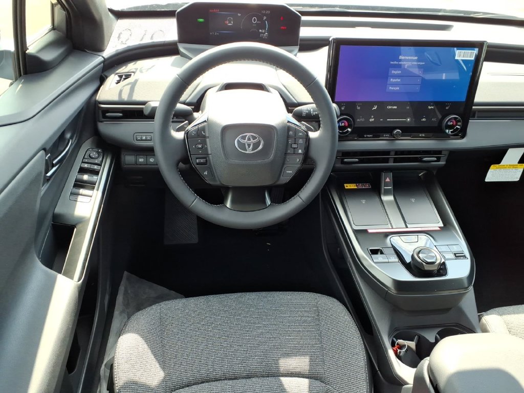 2026 Toyota bZ XLE - Photo 10
