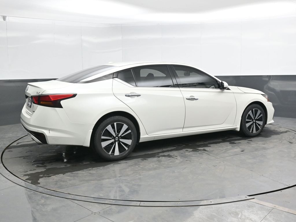 Used 2019 Nissan Altima 2.5 SV Sedan