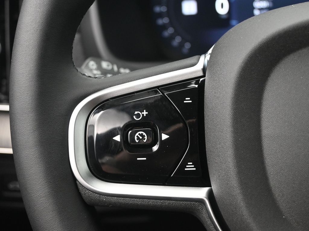 2026 Volvo XC90 Ultra - Photo 11