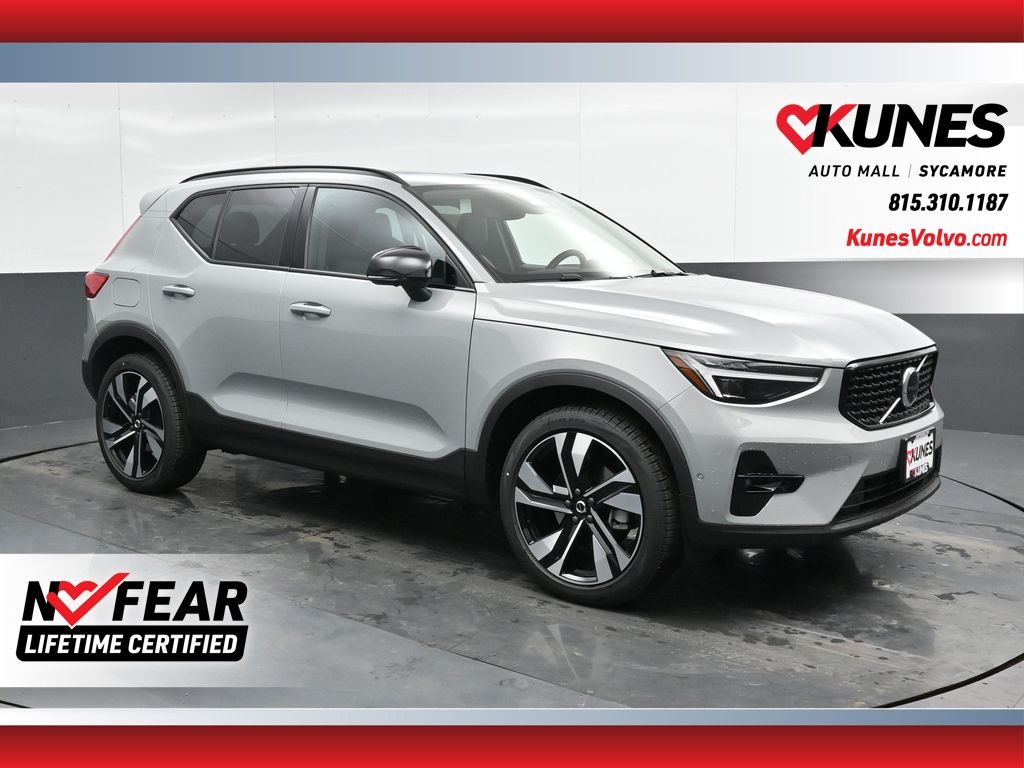 2025 Volvo XC40 Ultra's photo