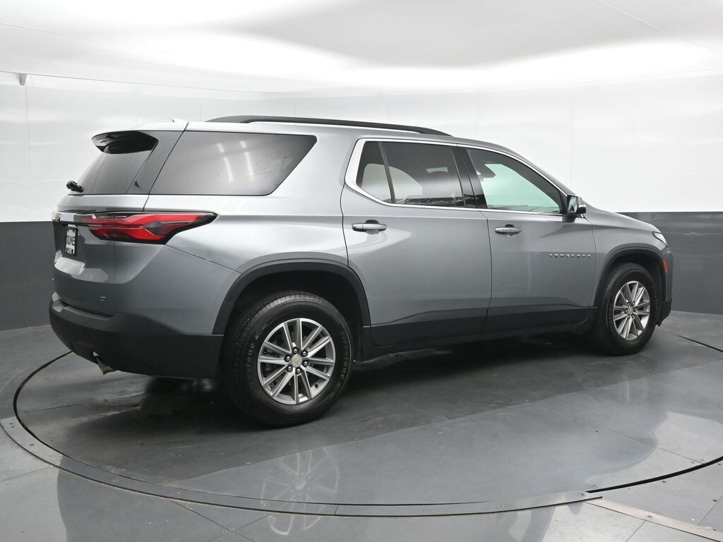 Used 2023 Chevrolet Traverse LT Cloth w/1LT SUV