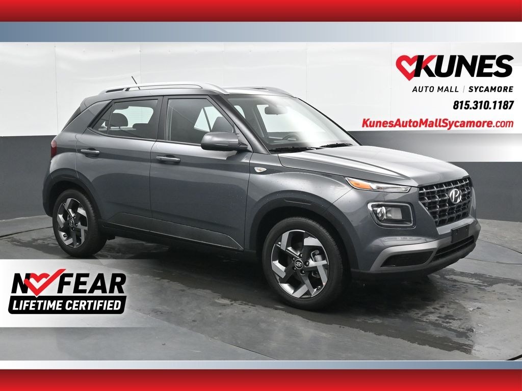 Used 2025 Hyundai Venue SEL SUV