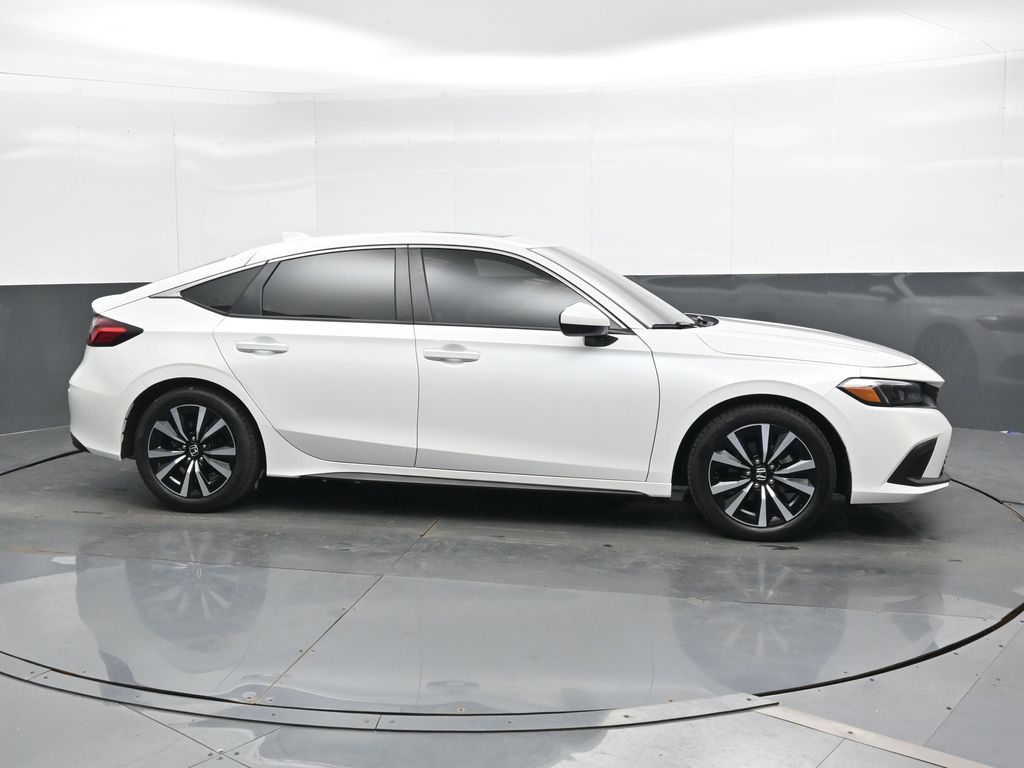 2024 Honda Civic EX-L Hatchback photo 3