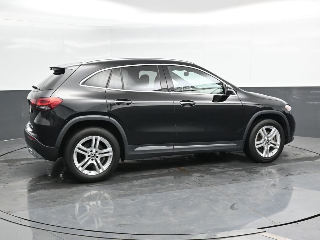 2023 Mercedes Benz GLA 250 photo 2