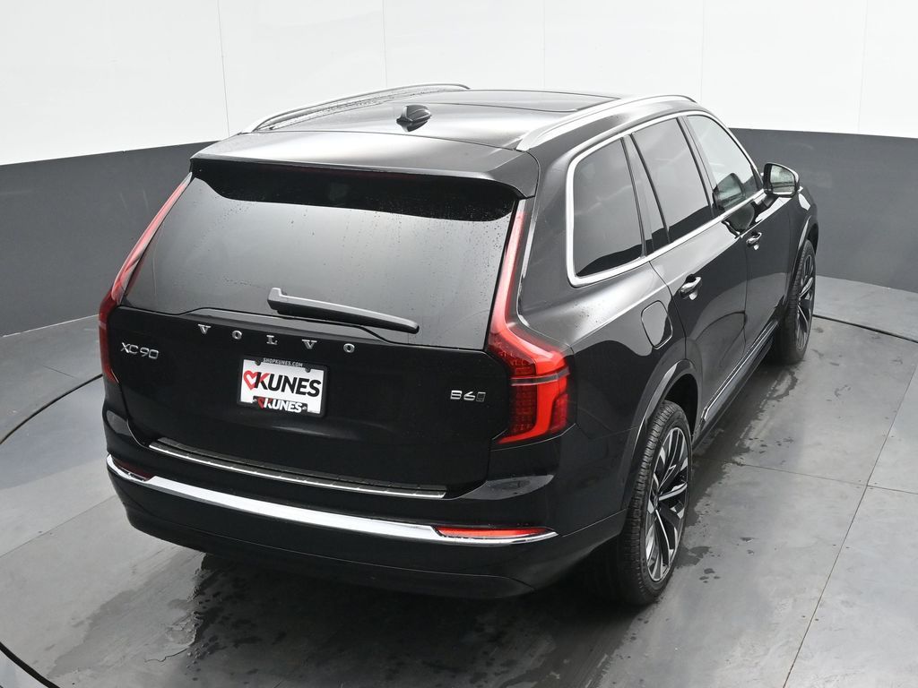 2026 Volvo XC90 Plus - Photo 32