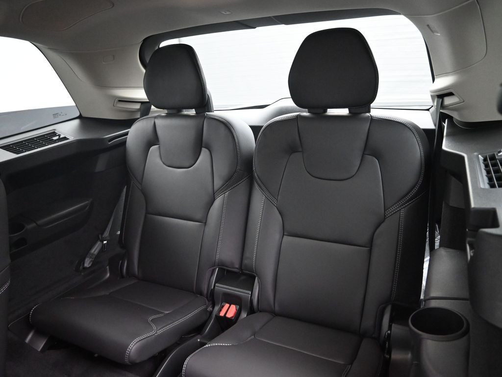 2026 Volvo XC90 Ultra - Photo 26