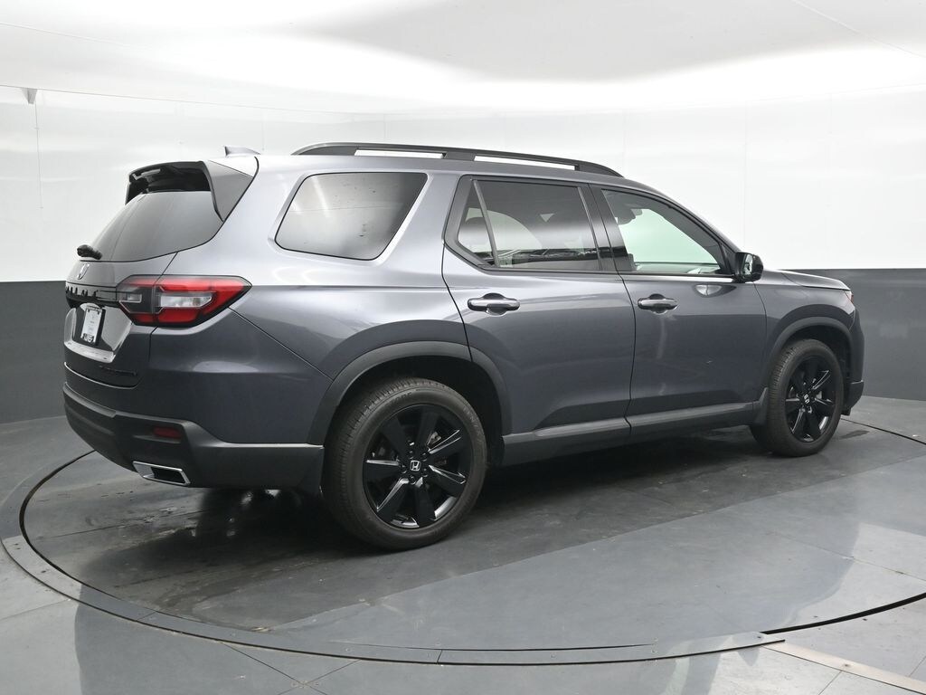 Used 2025 Honda Pilot Black Edition SUV