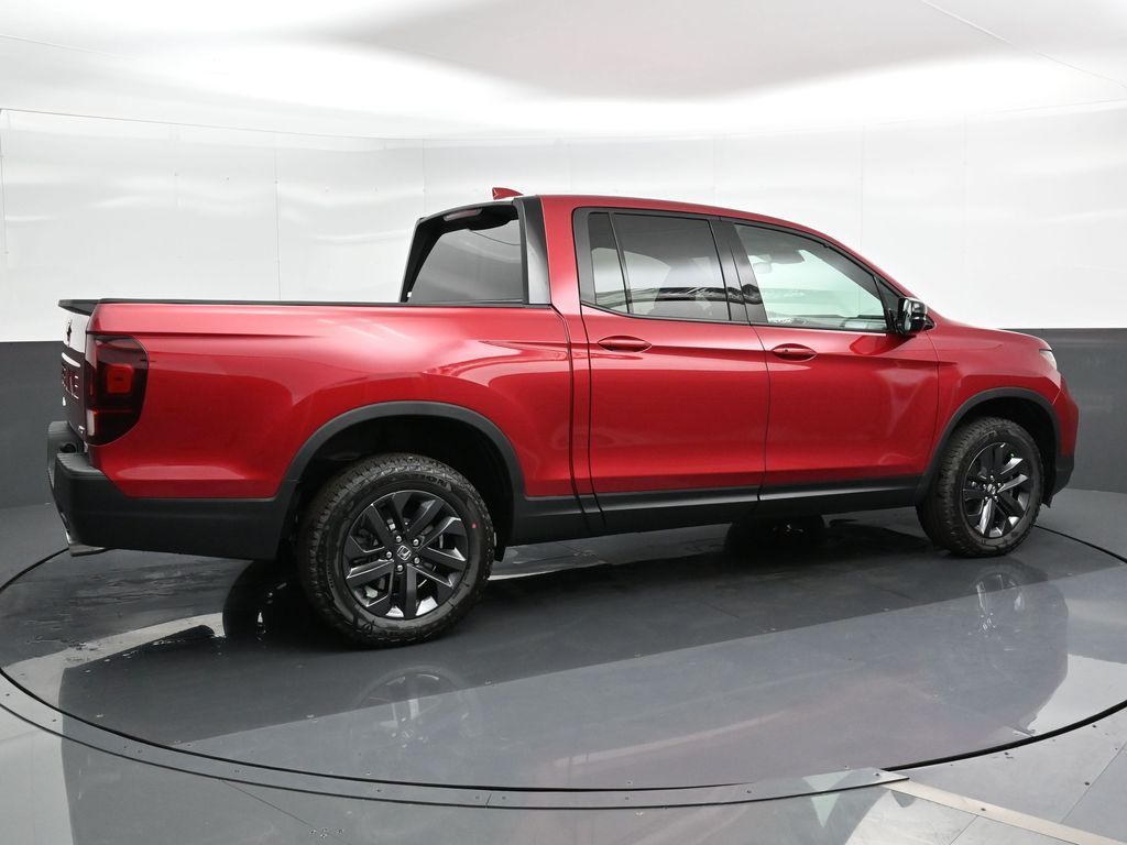 2024 Honda Ridgeline Sport photo 2