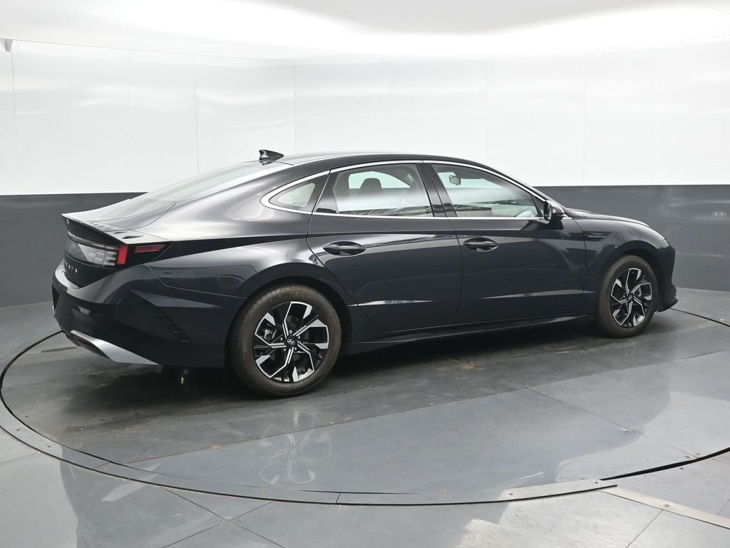 Used 2024 Hyundai Sonata SEL Sedan