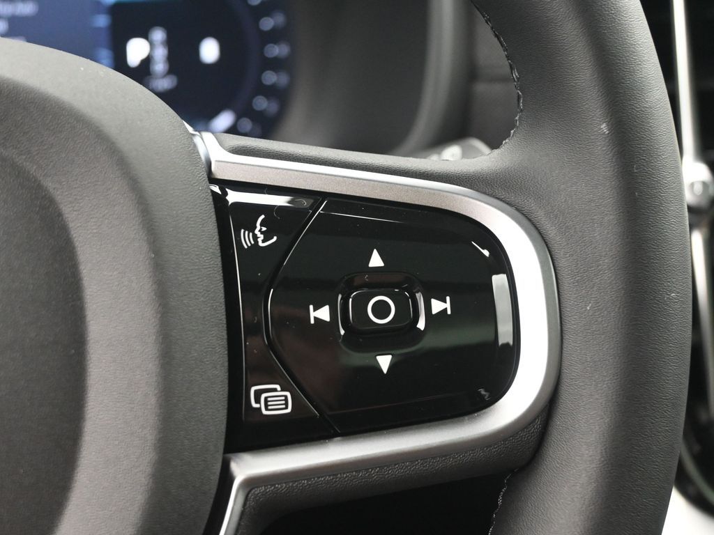 2026 Volvo XC90 Ultra - Photo 10