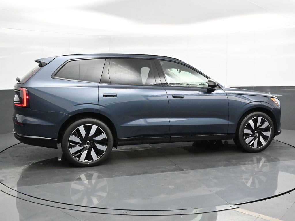 Certified 2025 Volvo EX90 Twin Motor Performance Ultra 7-Seater SUV