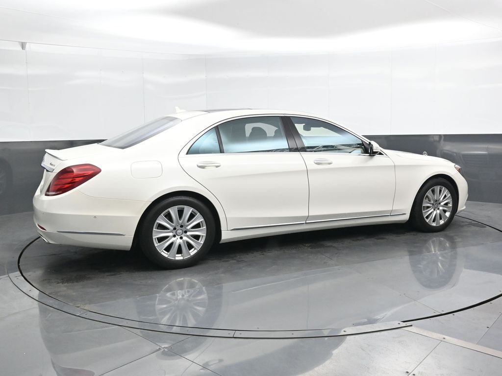 2015 Mercedes Benz S 550 4MATIC photo 2
