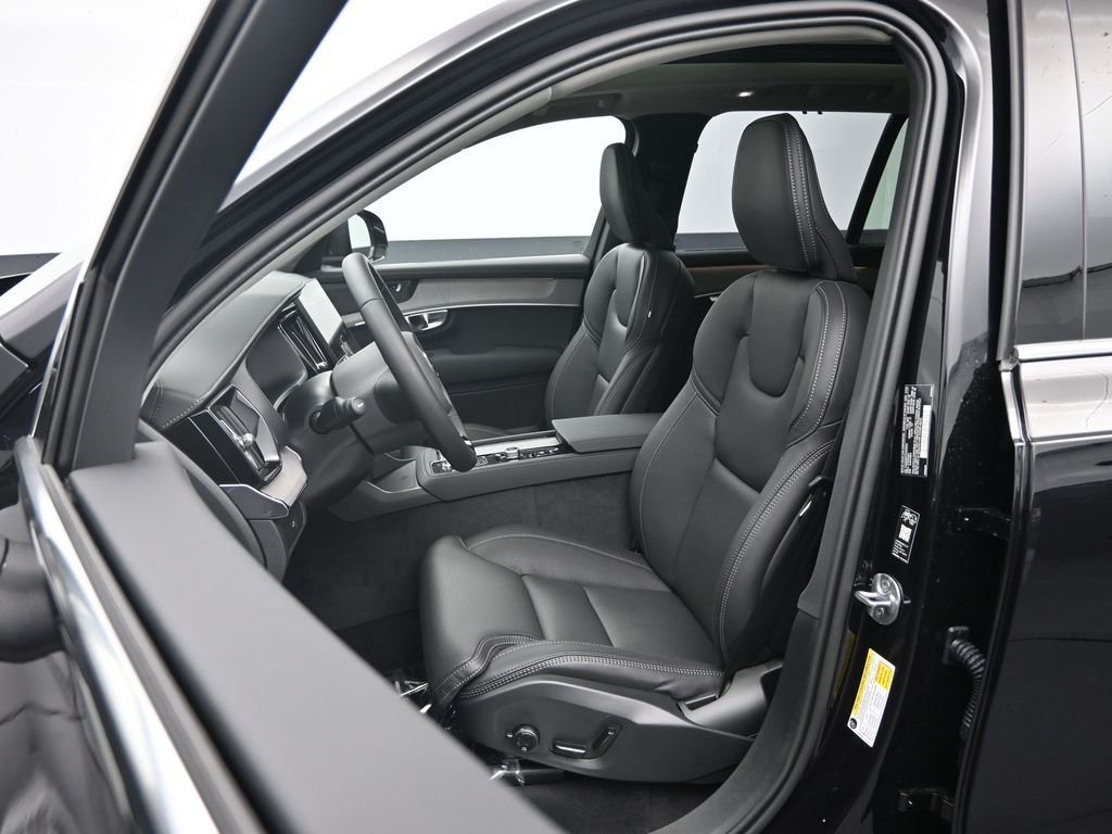 2026 Volvo XC90 Ultra - Photo 21