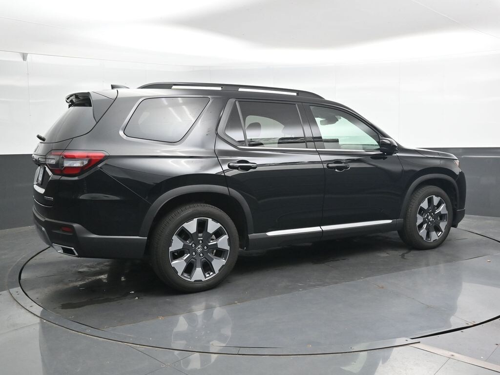 Used 2026 Honda Pilot Touring SUV