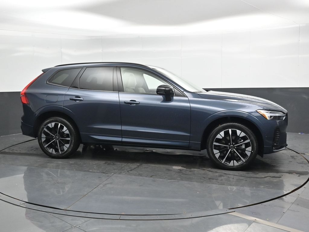 New 2026 Volvo XC60 B5 Plus SUV