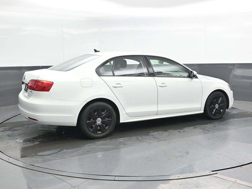 Used 2014 Volkswagen Jetta SE with VIN 3VWD17AJ7EM428485 for sale in Sycamore, IL