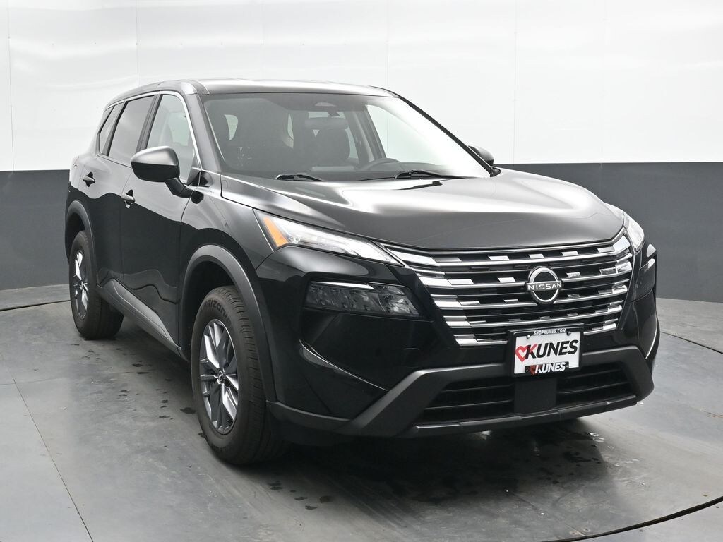 Used 2024 Nissan Rogue S SUV