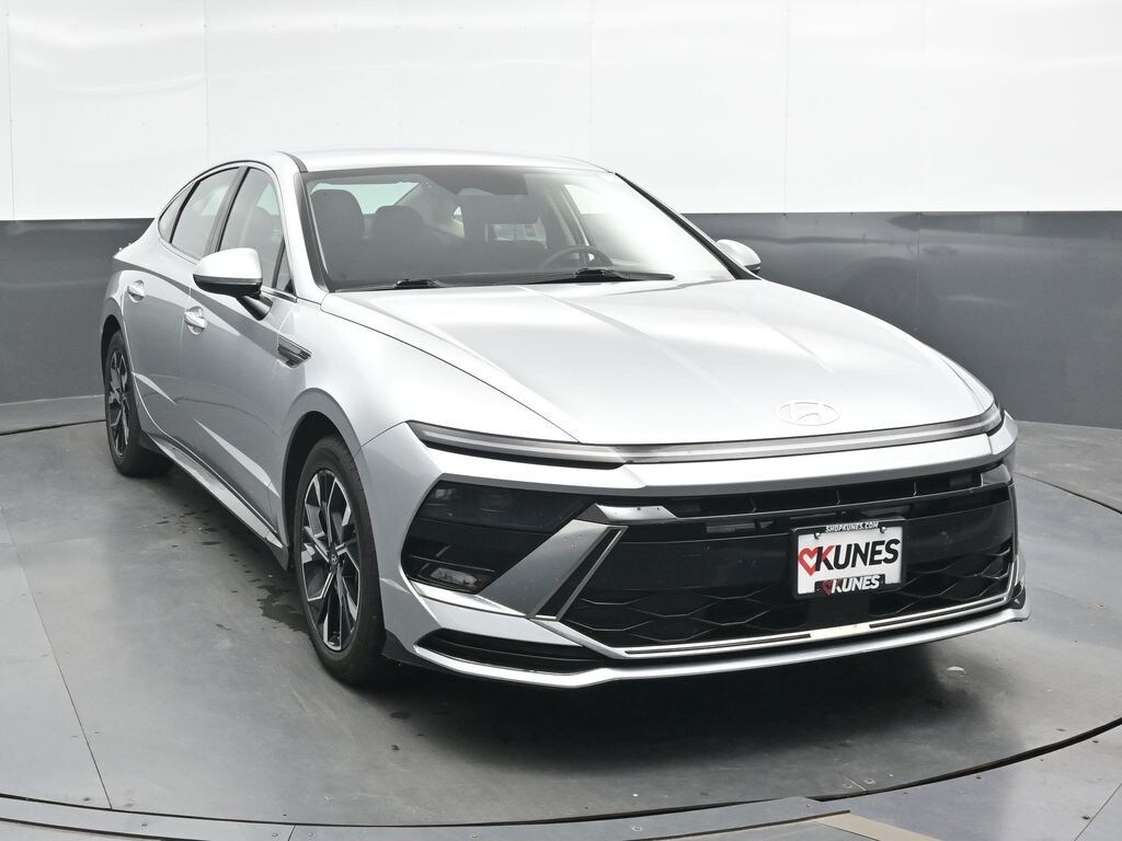 Used 2025 Hyundai Sonata SEL Sedan