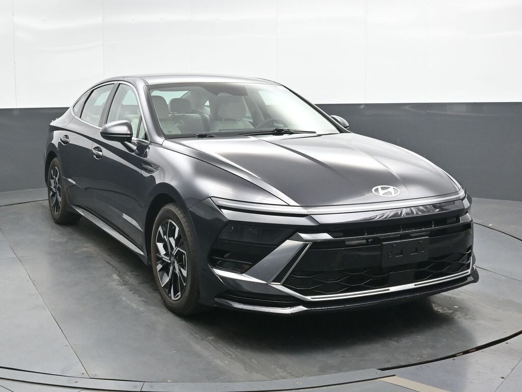 Used 2024 Hyundai Sonata SEL Sedan