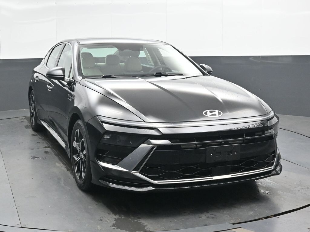 Used 2025 Hyundai Sonata SEL Sedan