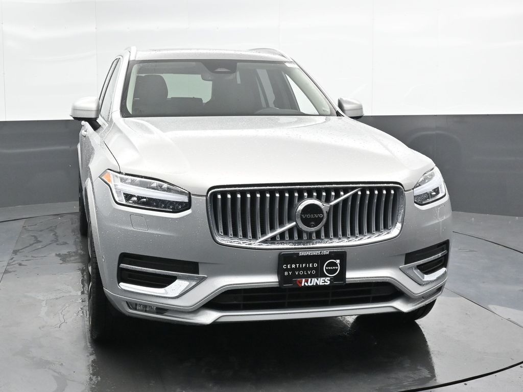 2024 Volvo XC90 B5 Plus photo 4
