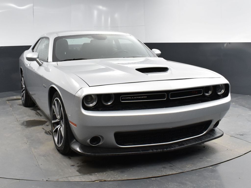 2023 Dodge Challenger R/T photo 2