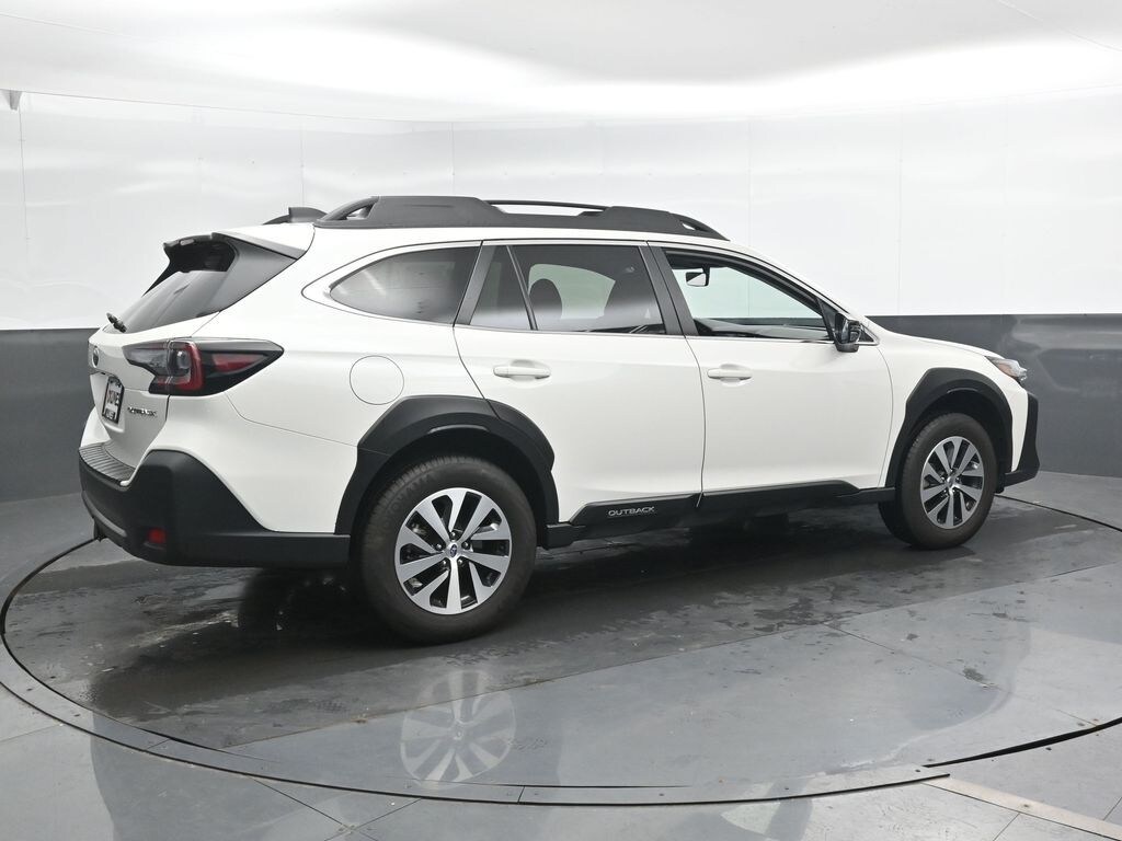 Used 2025 Subaru Outback Premium SUV
