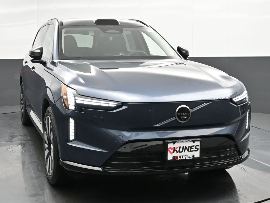 2025 Volvo EX90 Twin Motor Performance Ultra photo 4