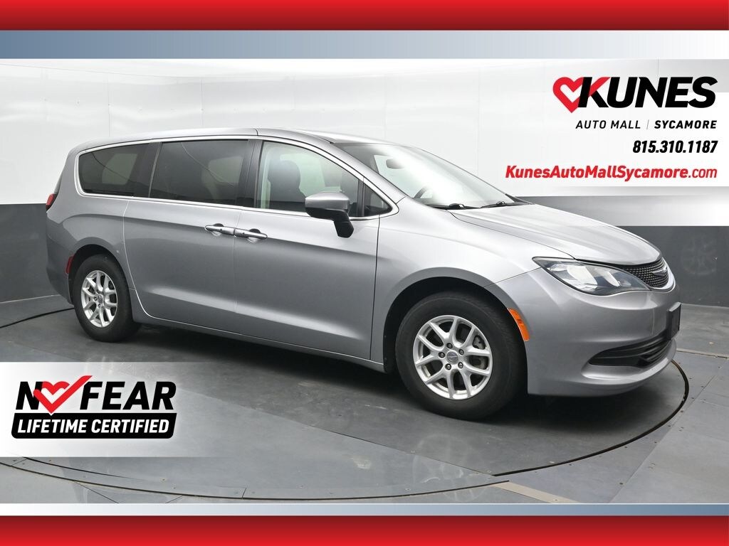 Used 2017 Chrysler Pacifica Touring Van