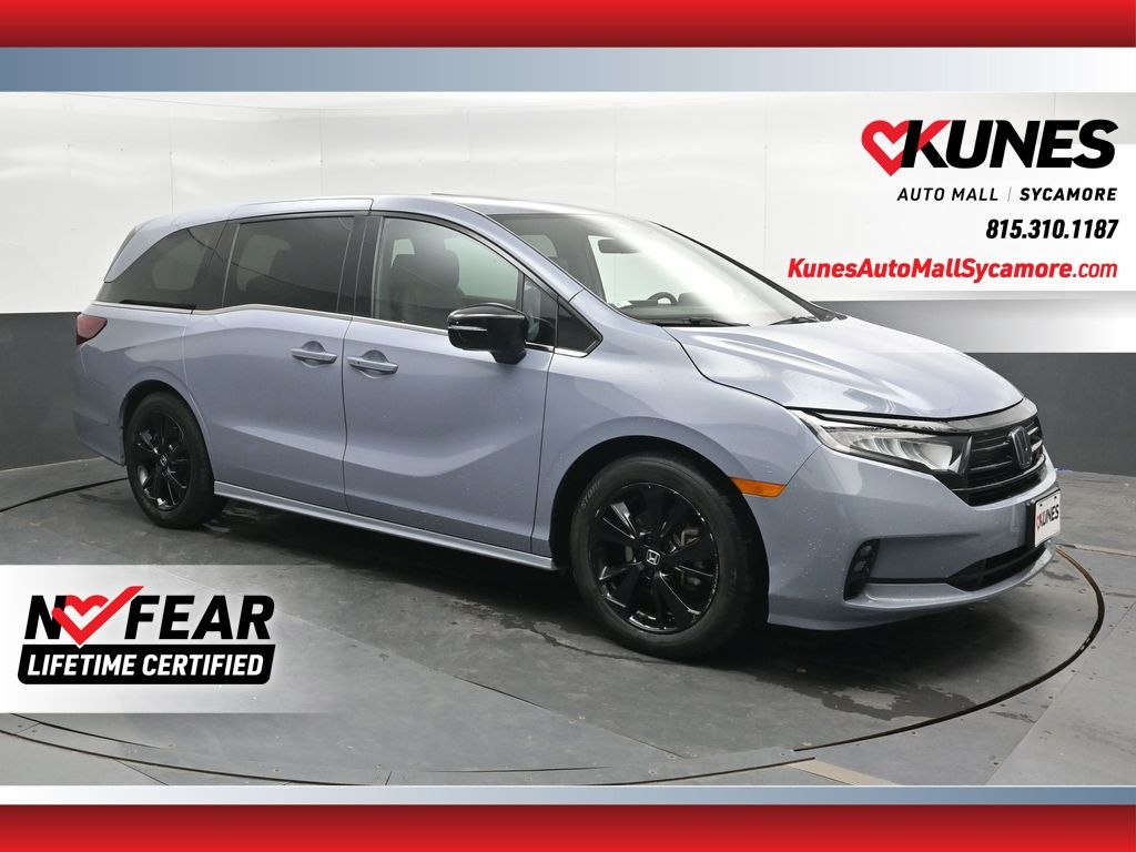 2023 Honda Odyssey SPORT's photo