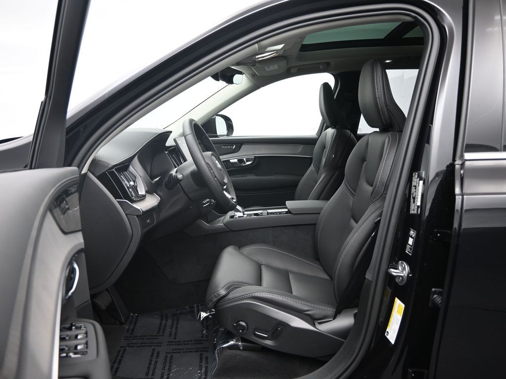 2026 Volvo XC90 Ultra - Photo 22