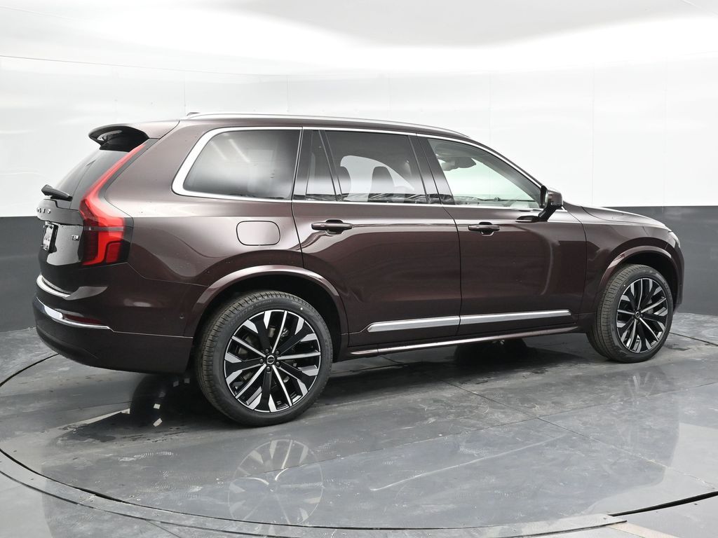 2025 Volvo XC90 T8 photo 2