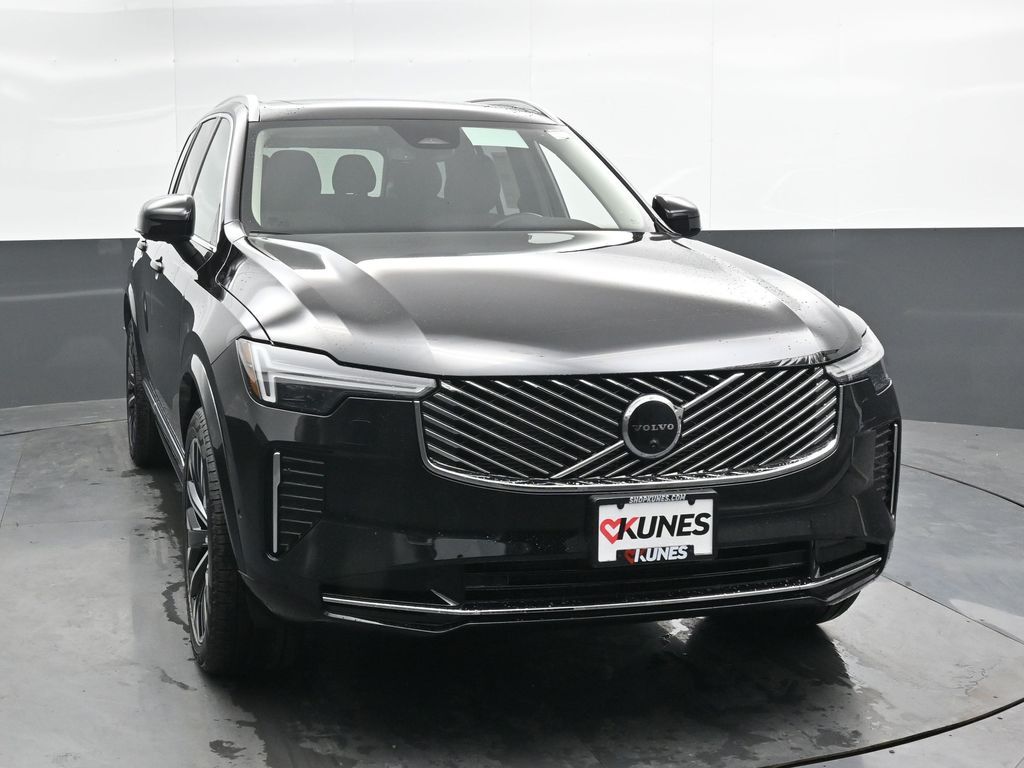 2026 Volvo XC90 Plus - Photo 4