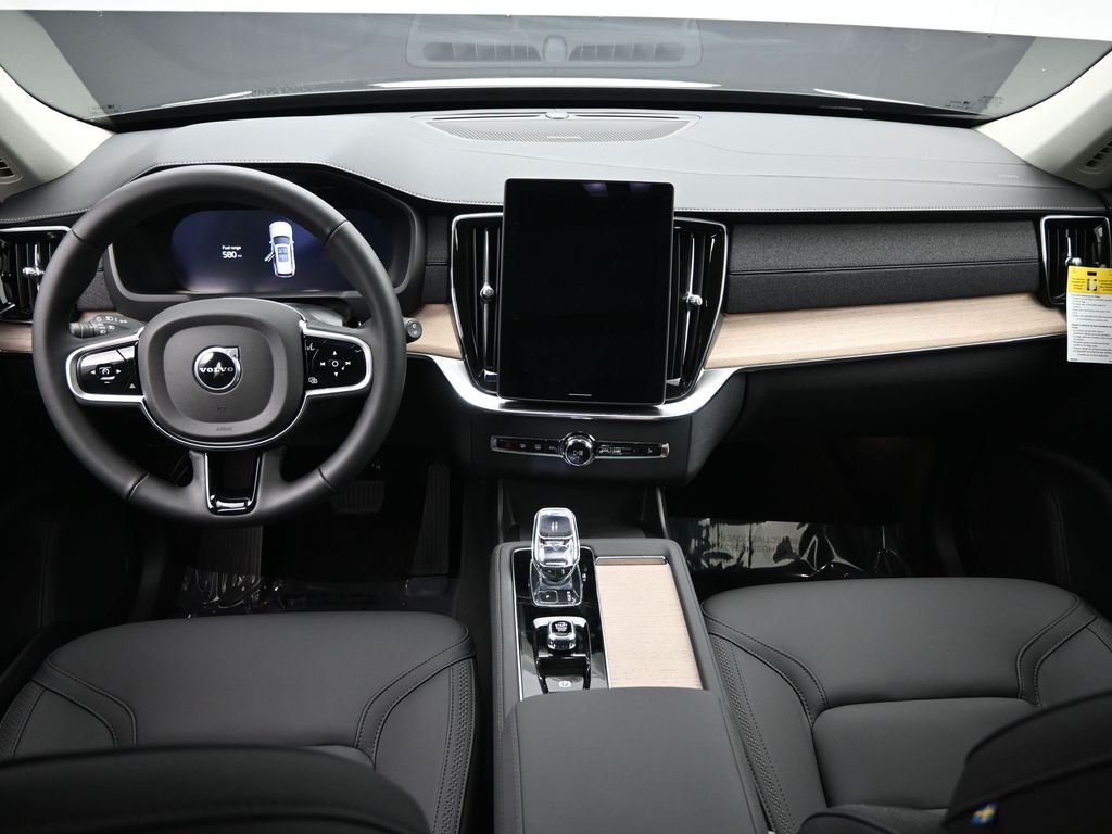 2026 Volvo XC90 Plus - Photo 20