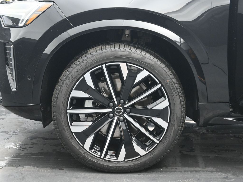 2026 Volvo XC90 Plus - Photo 31