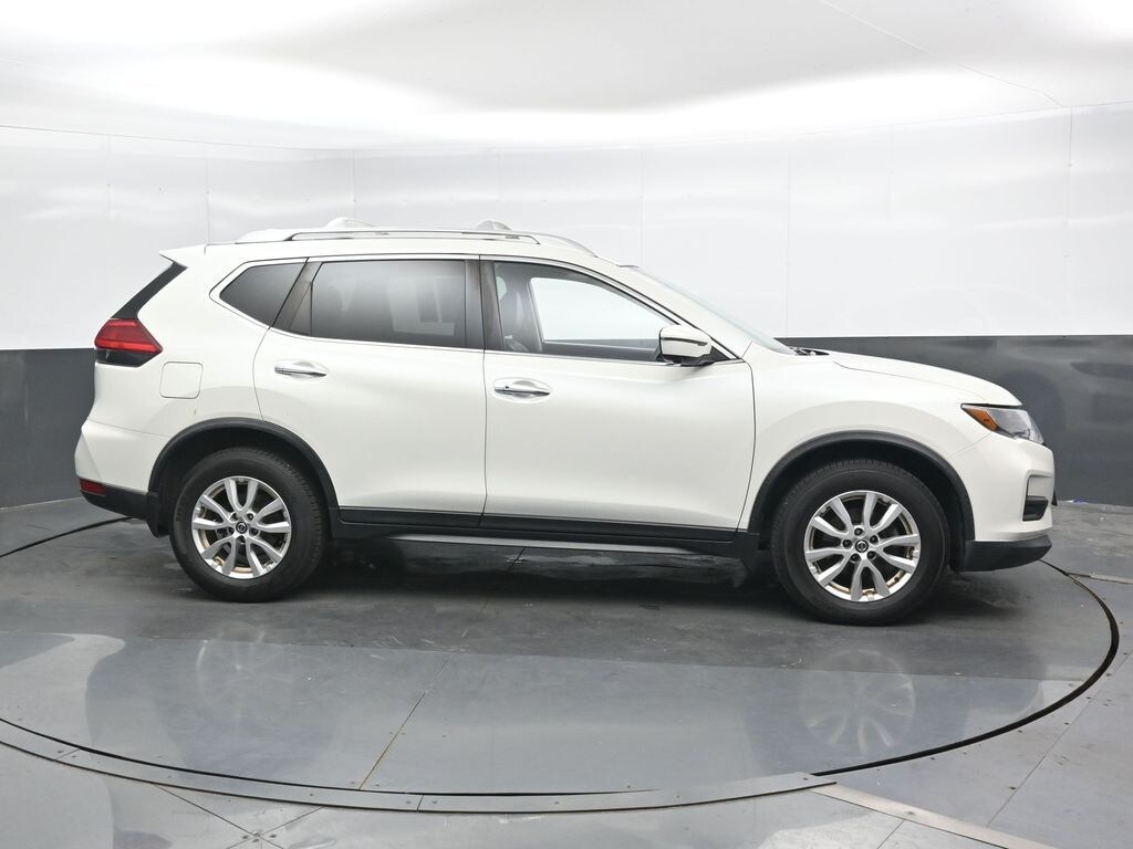 Used 2017 Nissan Rogue SV SUV