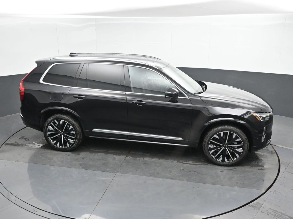 2026 Volvo XC90 Plus - Photo 34