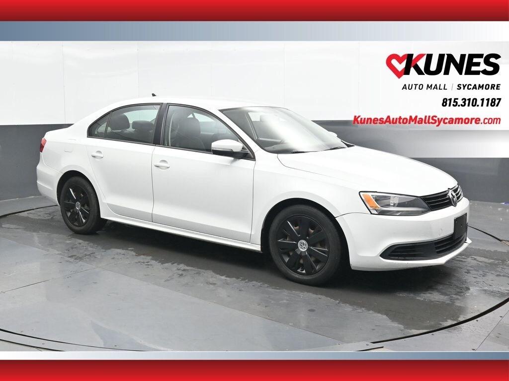 Used 2014 Volkswagen Jetta 1.8T SE Sedan