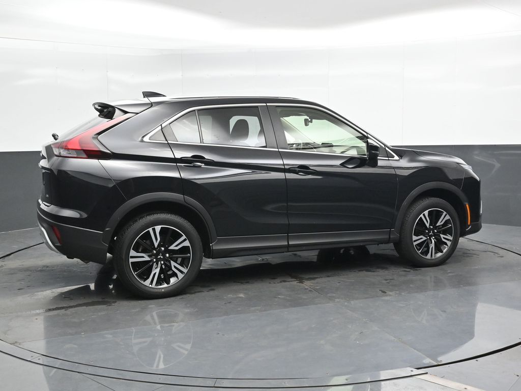 2024 Mitsubishi Eclipse Cross SE photo 2